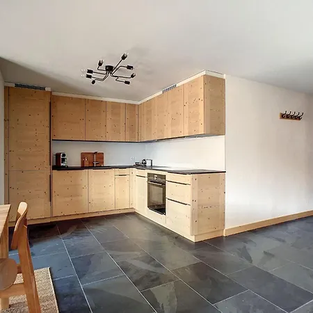 Ambassador 103 Apartament *